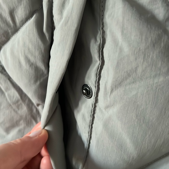 BURTON WOMEN'S CHESCOTT DOWN JACKET - Picture 3 of 10